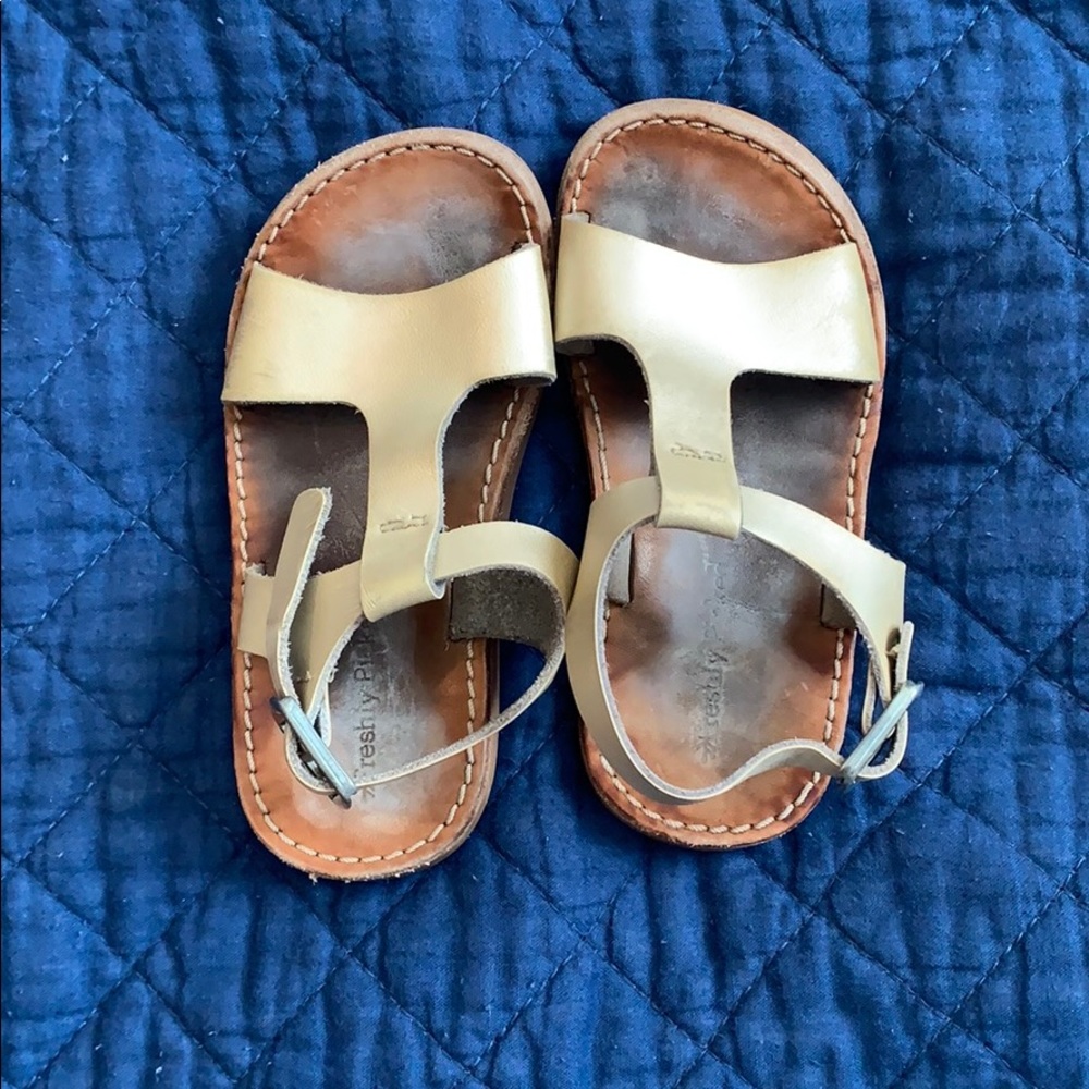FreshlyPicked gold sandals